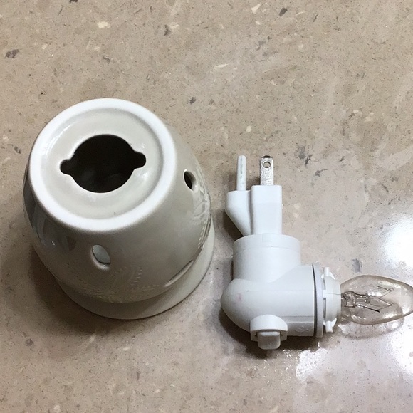 Scentsy Tealight - Picture 3 of 7